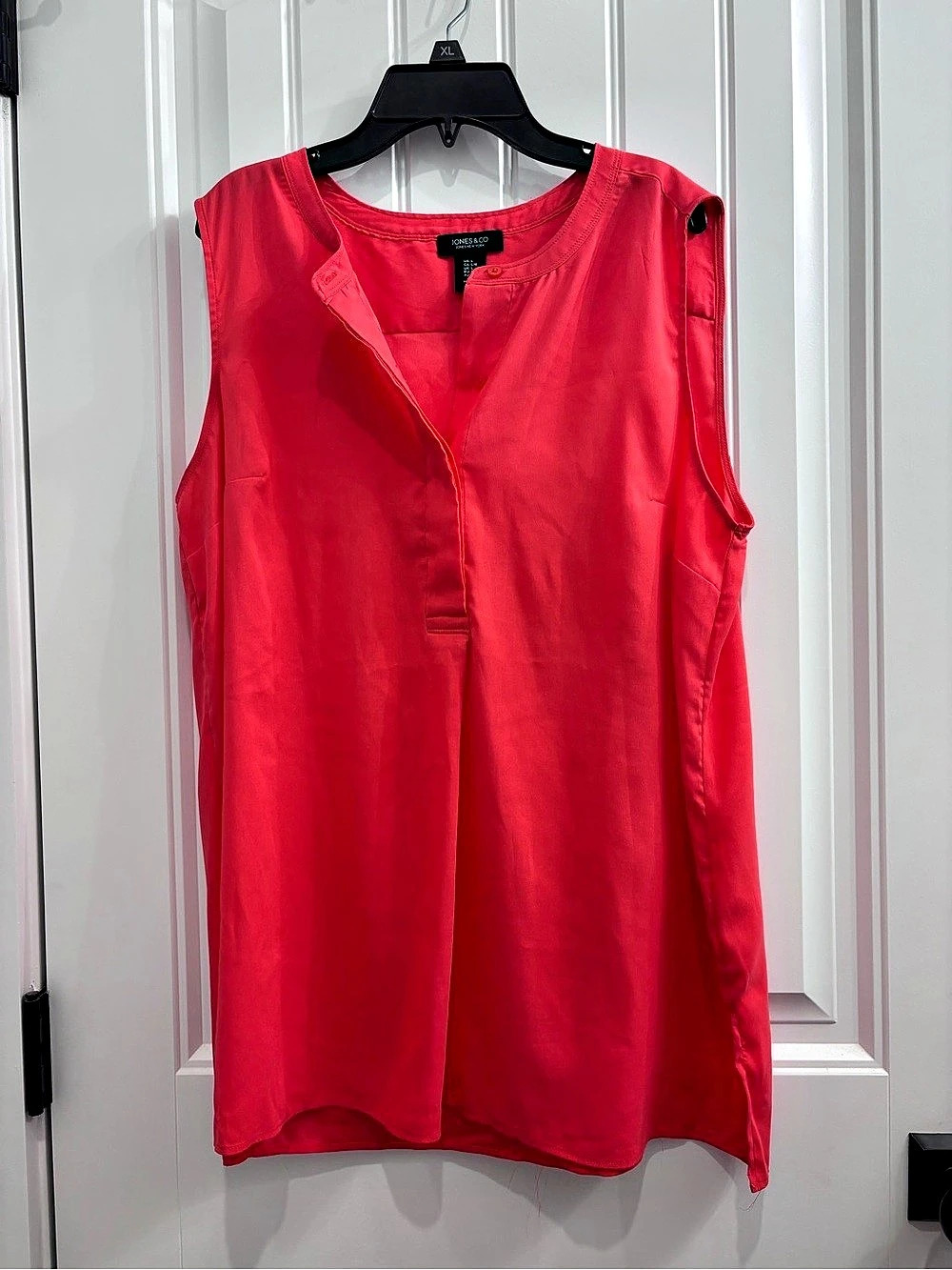 Jones New York Sleeveless Tank Top in Red Size Large Like New